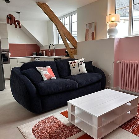 Grand Appartement Ultra Moderne Plein Centre, Plage A Pieds, Avec Parking 孔卡尔诺 外观 照片